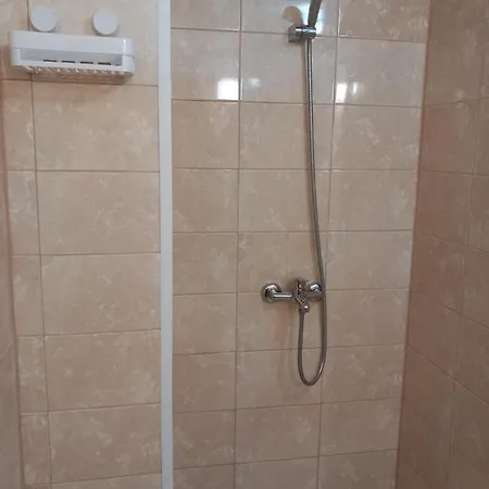 за гости 